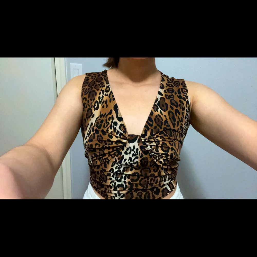 Sleeveless Cheetah Print Top ~ MED